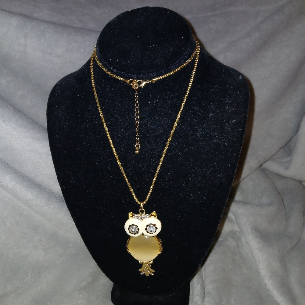Owl Articulate Pendant Faux Opal Enamel Rhinestone Faux Diamond Gold Tn Necklace
